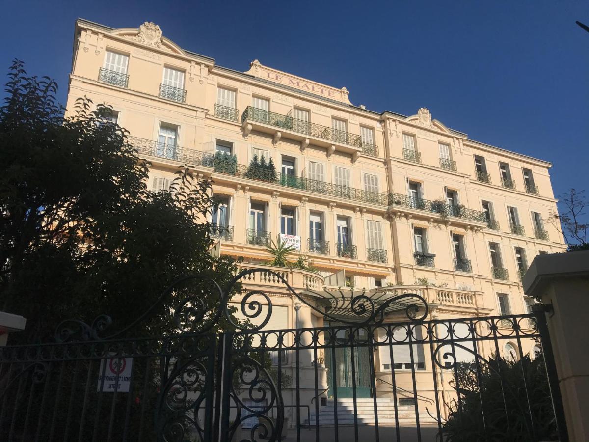 Appartement Terrasse Dans Palace Belle Epoque مينتون المظهر الخارجي الصورة