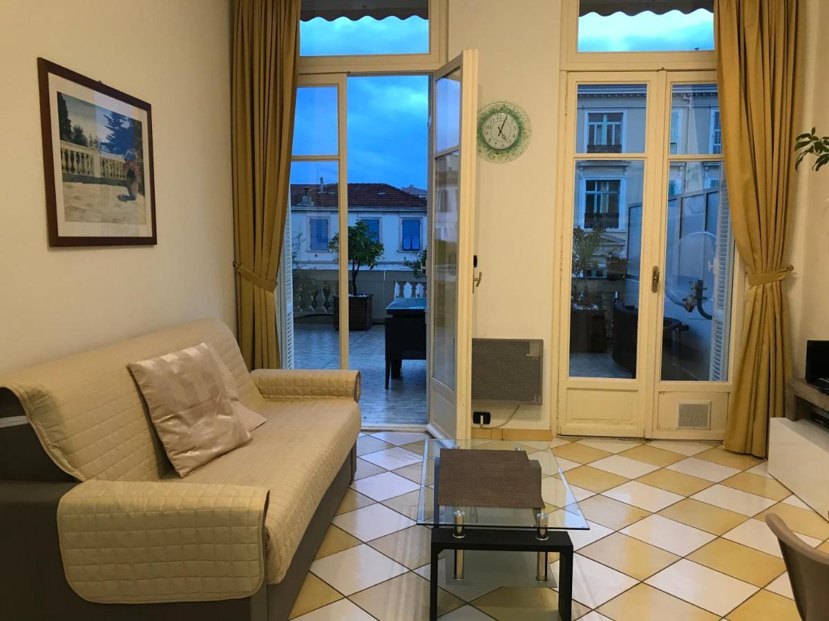 Appartement Terrasse Dans Palace Belle Epoque مينتون المظهر الخارجي الصورة